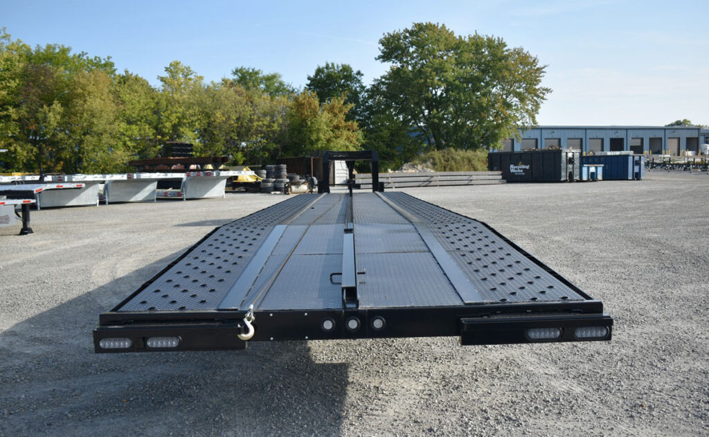 53 foot gooseneck flatbed trailer for heavy equipment transport